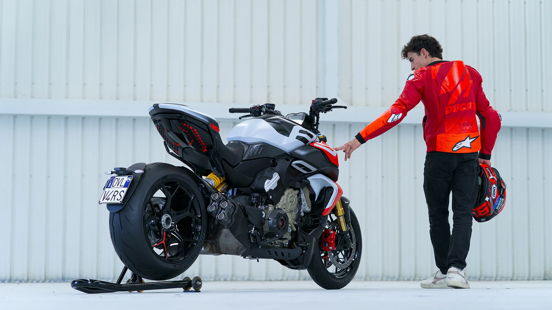 2026 Ducati Diavel V4 RS - Image 19
