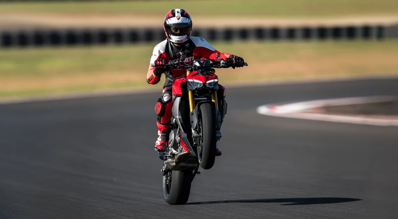 2026 Ducati Streetfighter V2 S - Red - Image 13