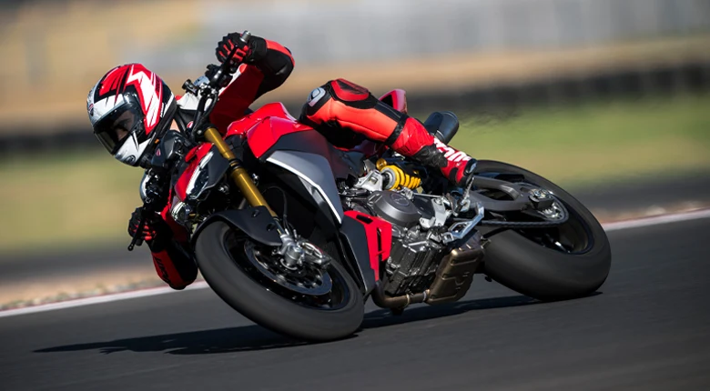 2026 Ducati Streetfighter V2 S - Red - Image 14