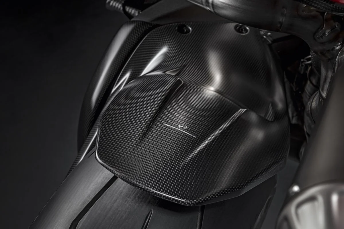 96981551AA - CARBON REAR MUDGUARD FOR FULL EXHAUST - Image 4