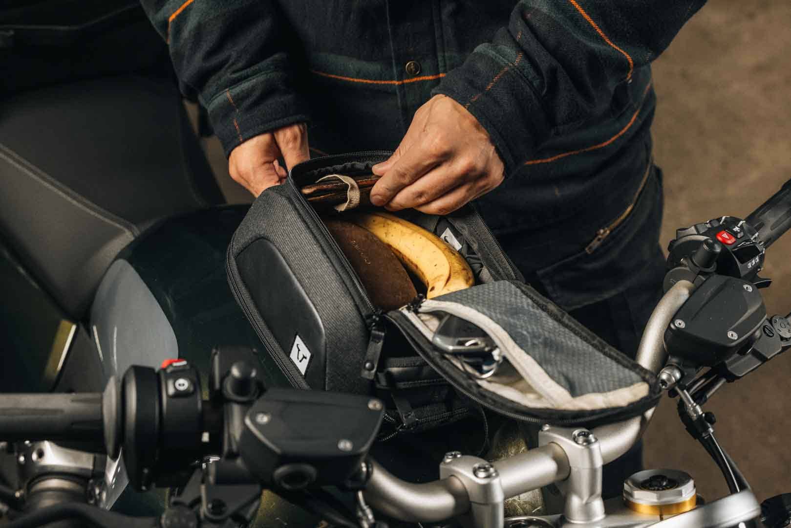 BC.TRS.00.411.20000 - SW-MOTECH - Legend Gear tank bag LT3 - For PRO tank ring 3-5 l - BLACK - Image 4
