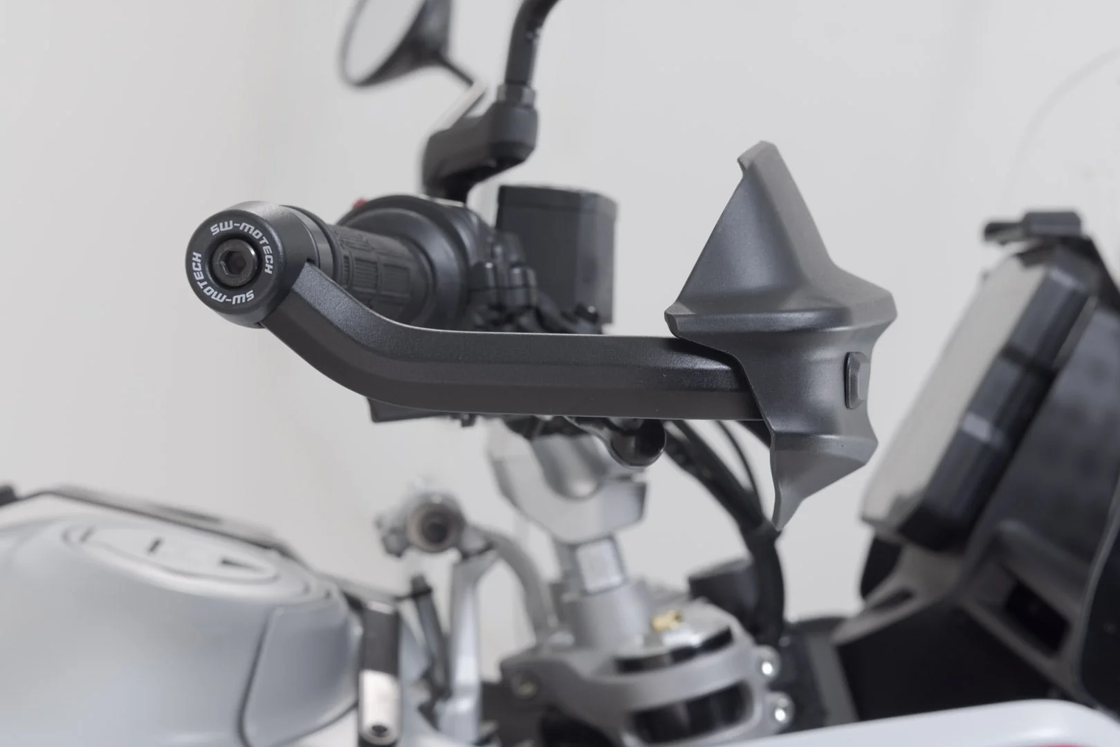 HDG.00.220.31301/B - SW-MOTECH - Adventure handguard kit -  Ducati DesertX / Rally, CFMoto 800MT-X - BLACK - Image 5