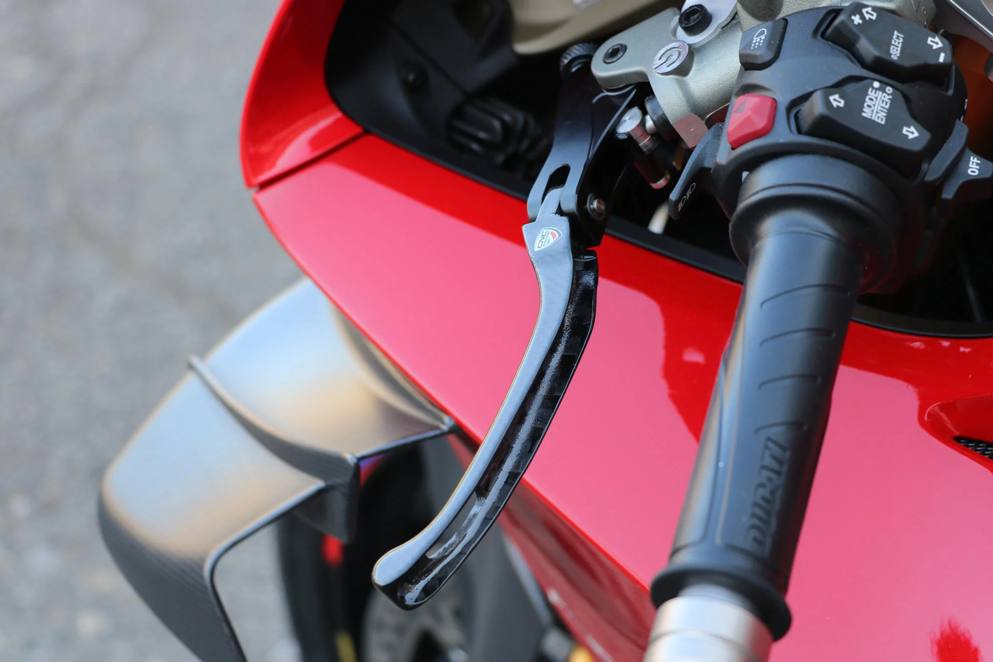 LCR49 - CNC Racing - Carbon Fiber RACE Folding Adjustable Clutch Lever - Multistrada V4 - Image 5