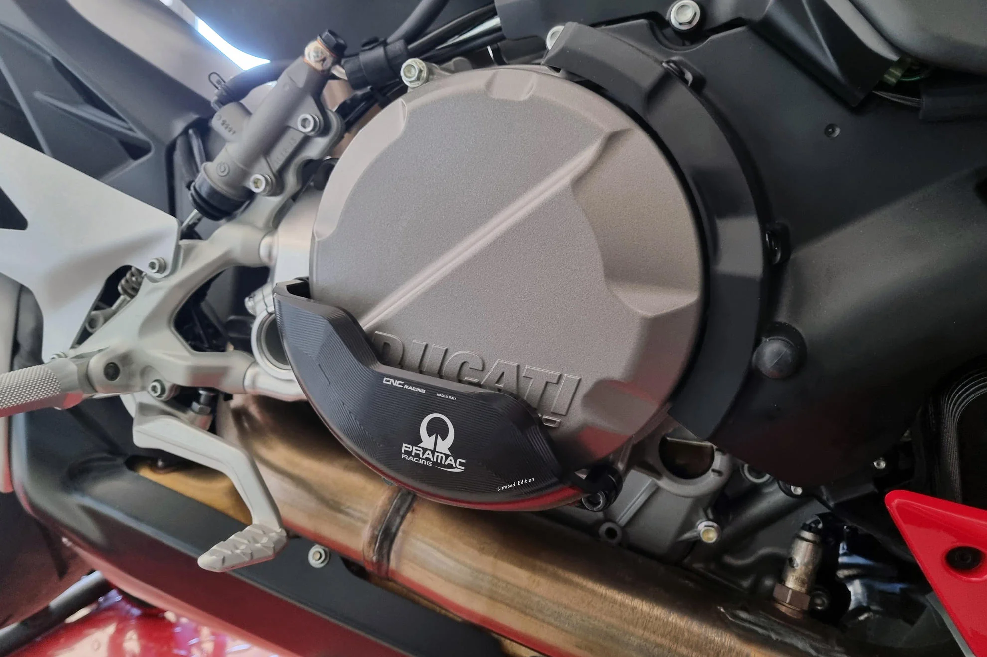 PR322BPR - CNC Racing PRAMAC RACING LIMITED EDITION RPS Clutch Guard for Ducati Streetfighter V2 - Image 3