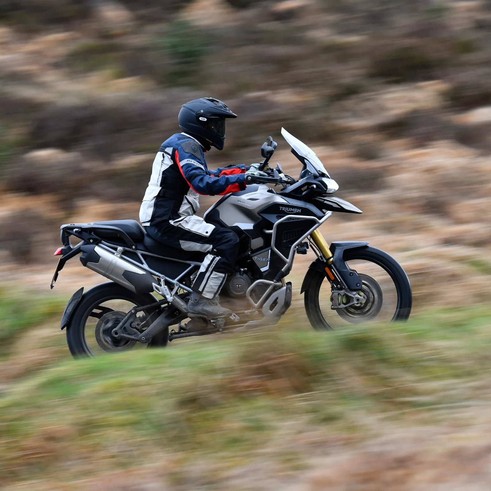 SHOEI - Hornet X2 - MATTE BLACK - Image 2