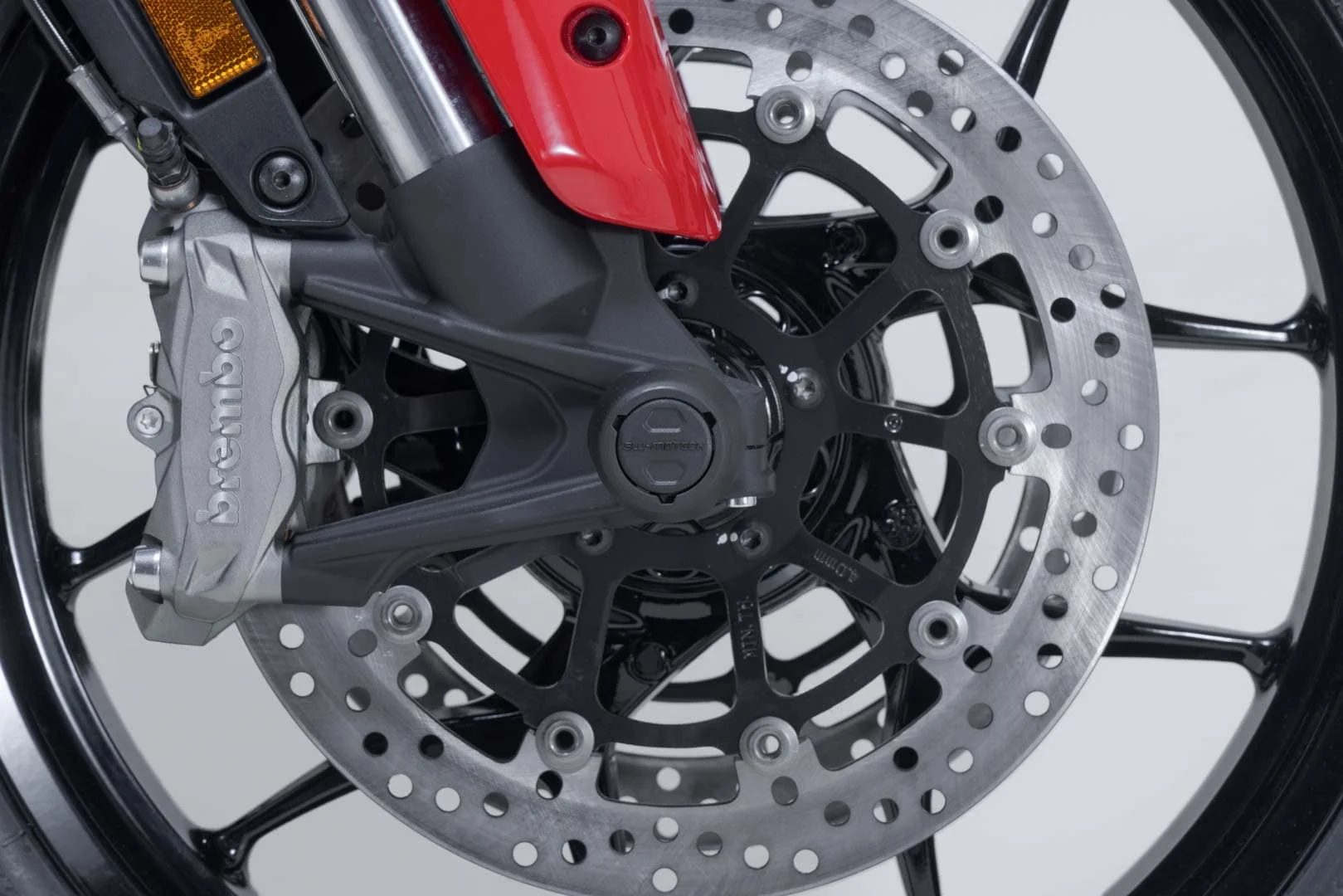 STP.22.176.10700/B - SW-MOTECH - Slider set for front axle -  Ducati Multistrada V2 / V2 S (24-) - BLACK - Image 3