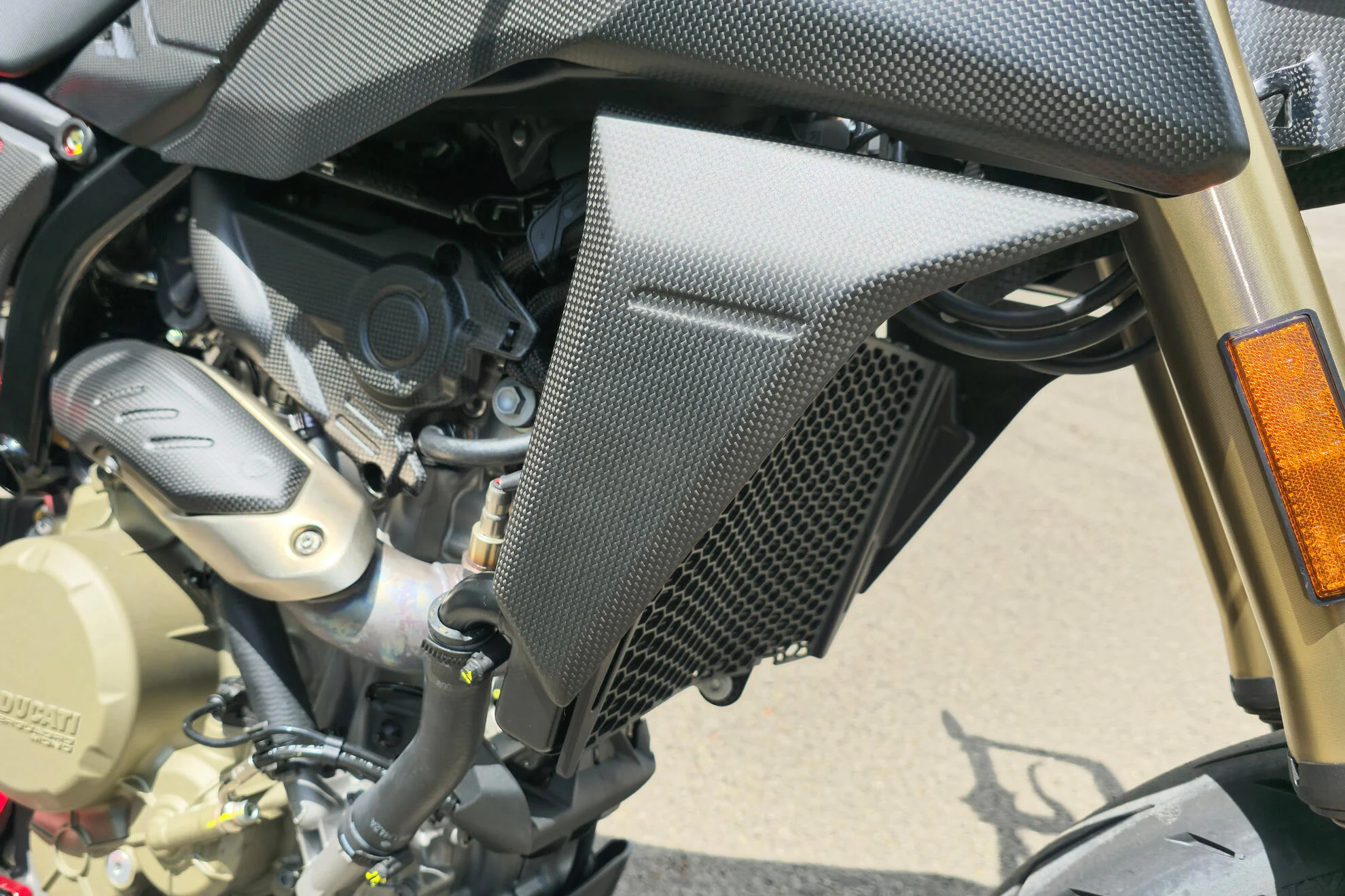 ZA271Y - CNC Racing Carbon Fiber Radiator Side Covers (pair) for the Ducati Hypermotard 698 Mono - Image 4